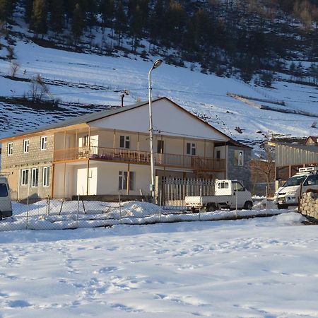 Guesthouse Qarim Mestia Kültér fotó