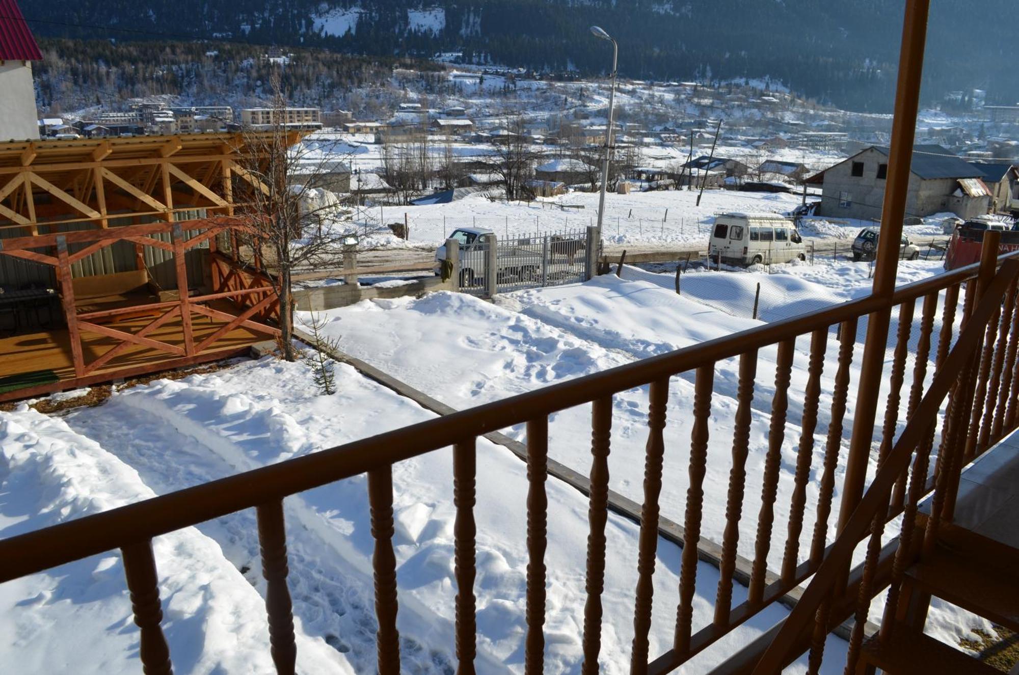 Guesthouse Qarim Mestia Kültér fotó