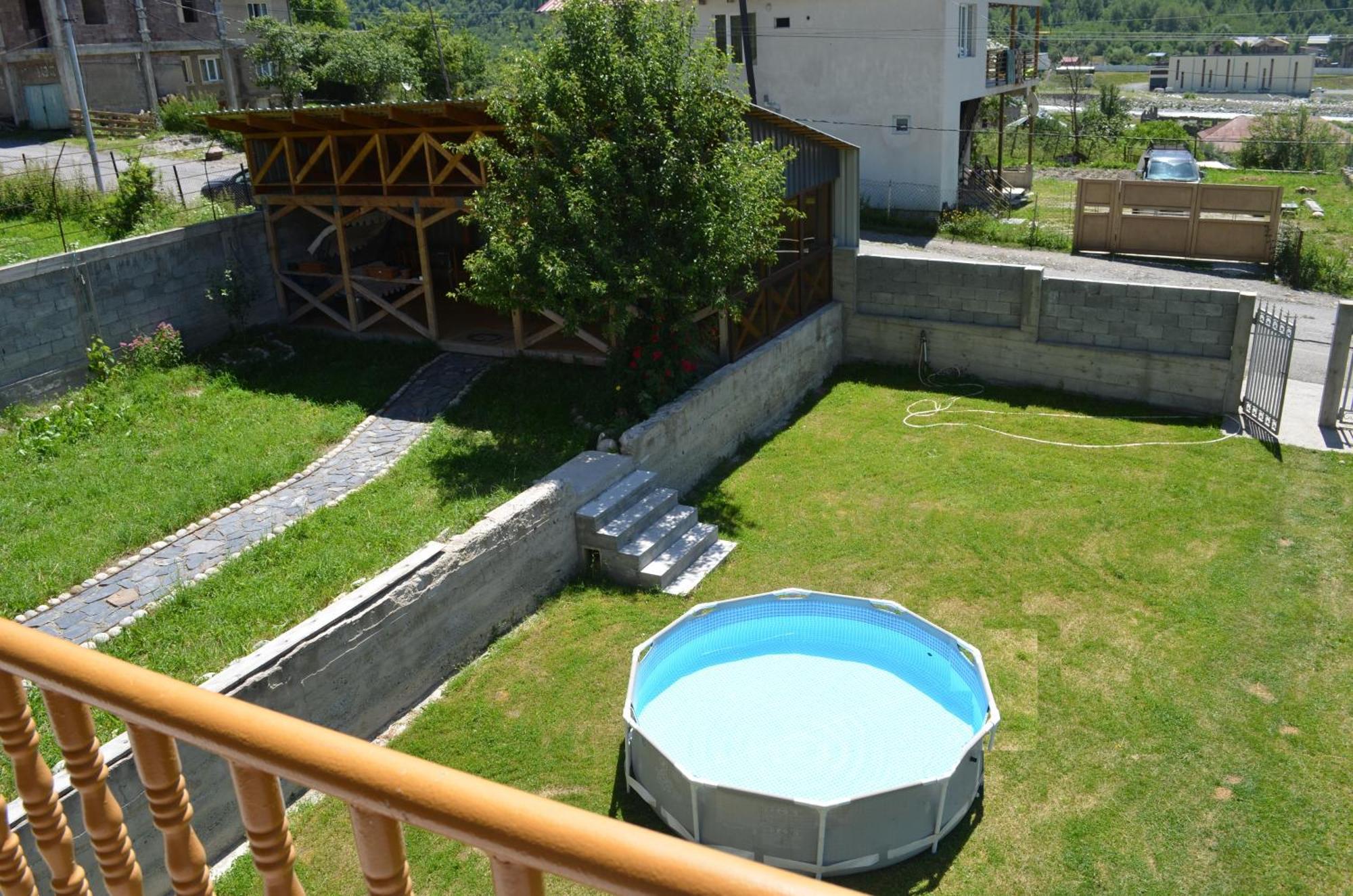 Guesthouse Qarim Mestia Kültér fotó