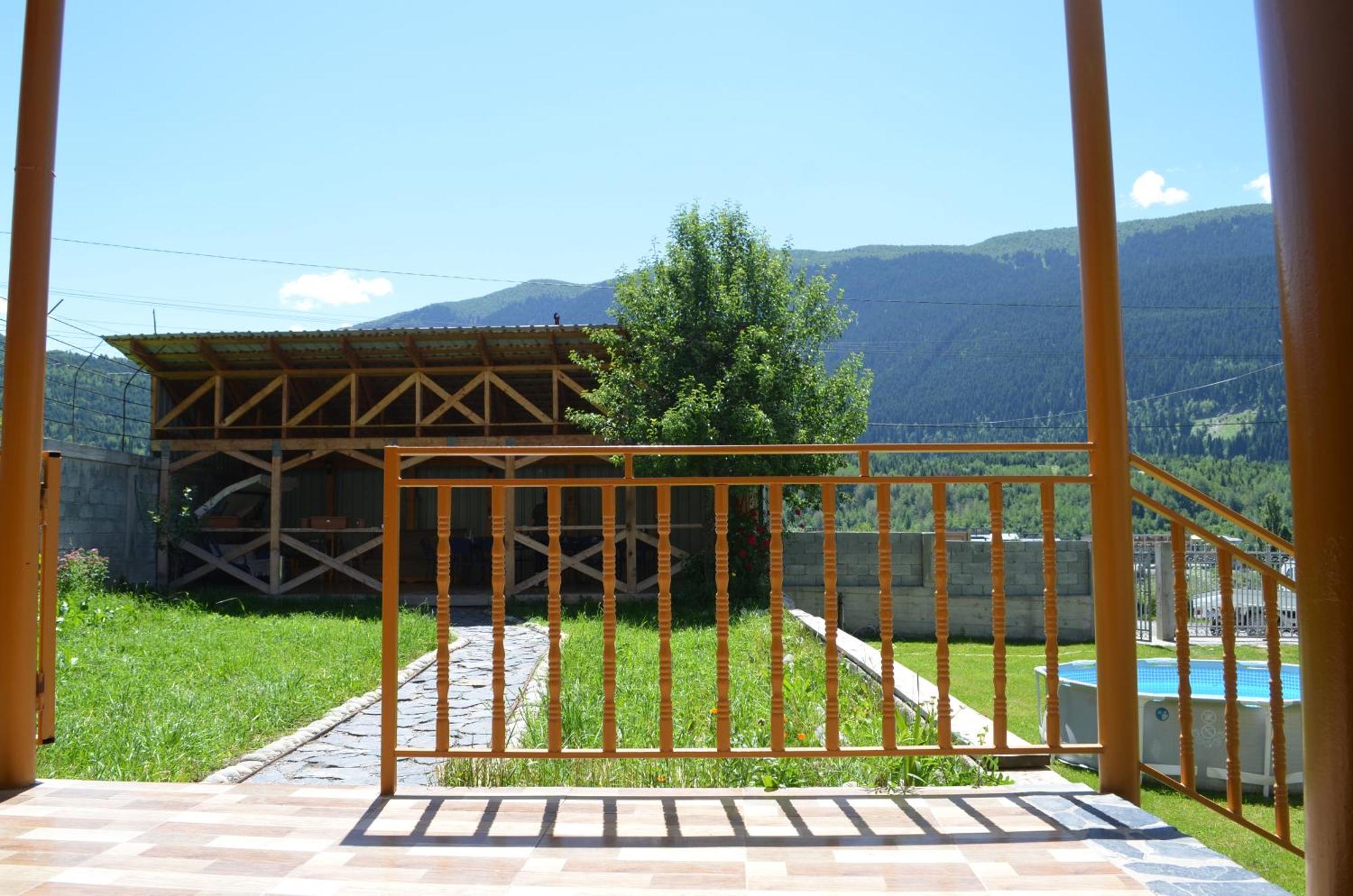 Guesthouse Qarim Mestia Kültér fotó