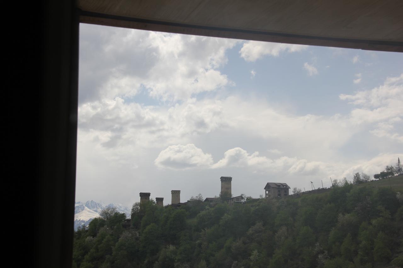 Guesthouse Qarim Mestia Kültér fotó