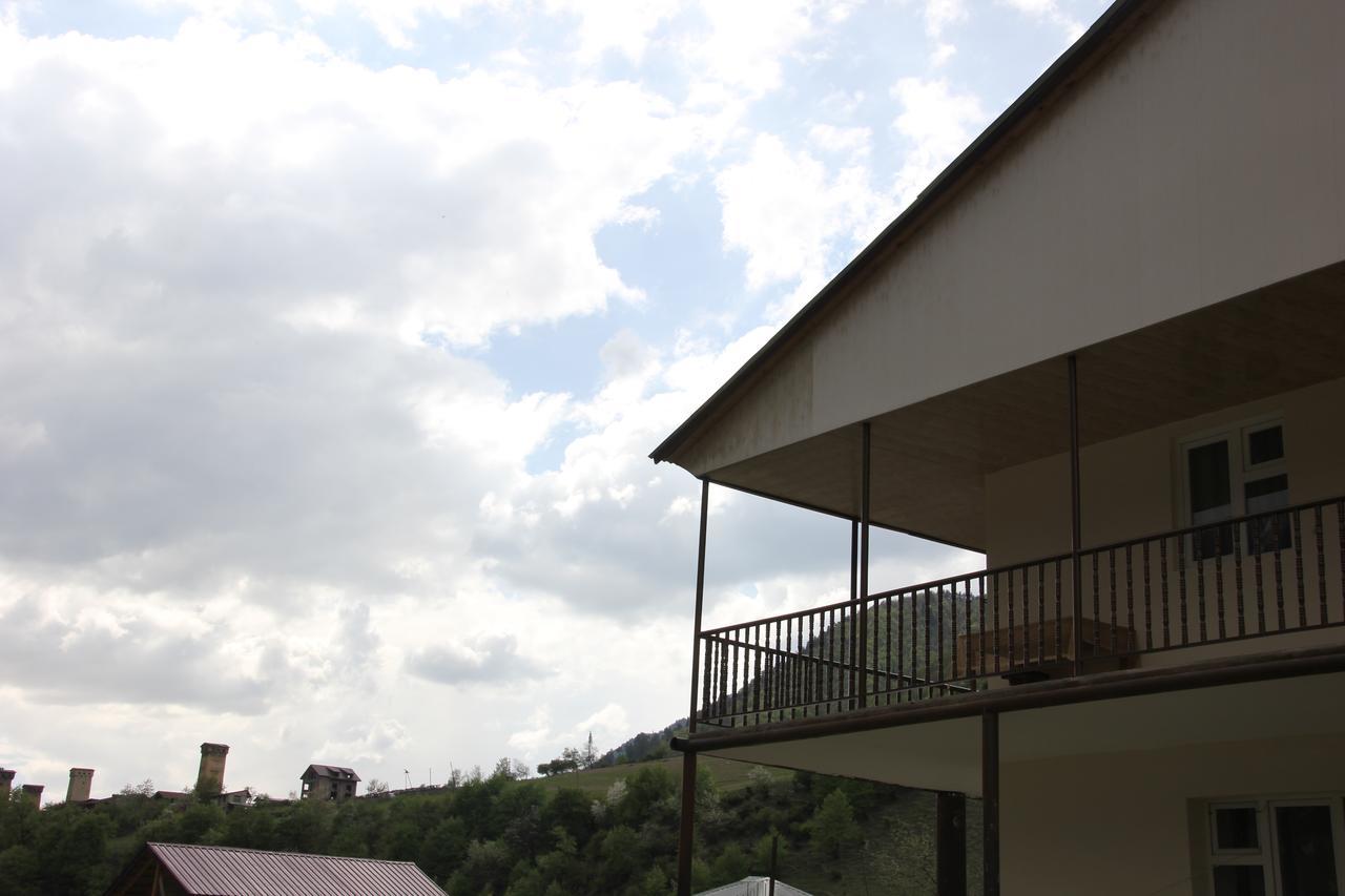 Guesthouse Qarim Mestia Kültér fotó