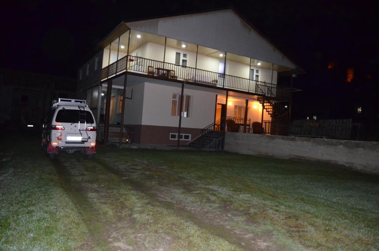 Guesthouse Qarim Mestia Kültér fotó