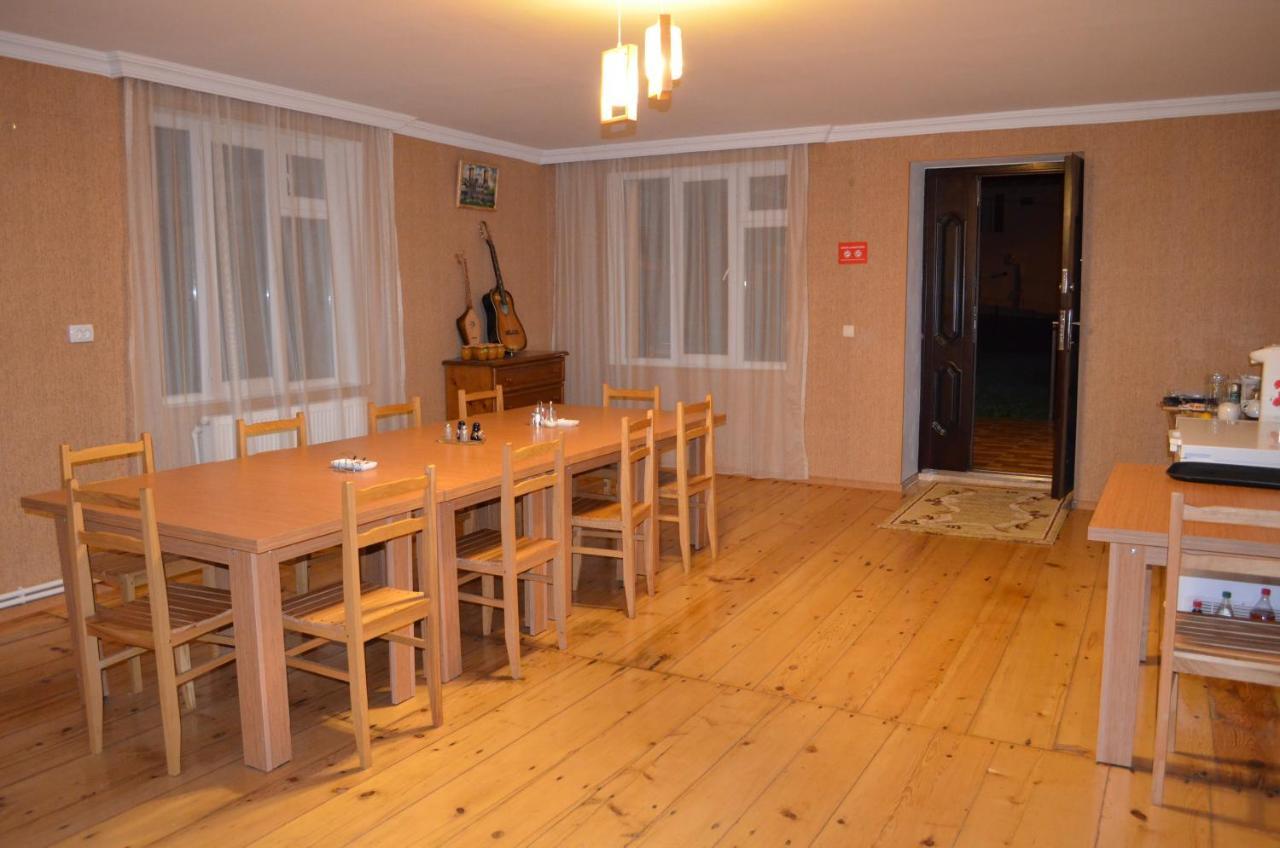 Guesthouse Qarim Mestia Kültér fotó