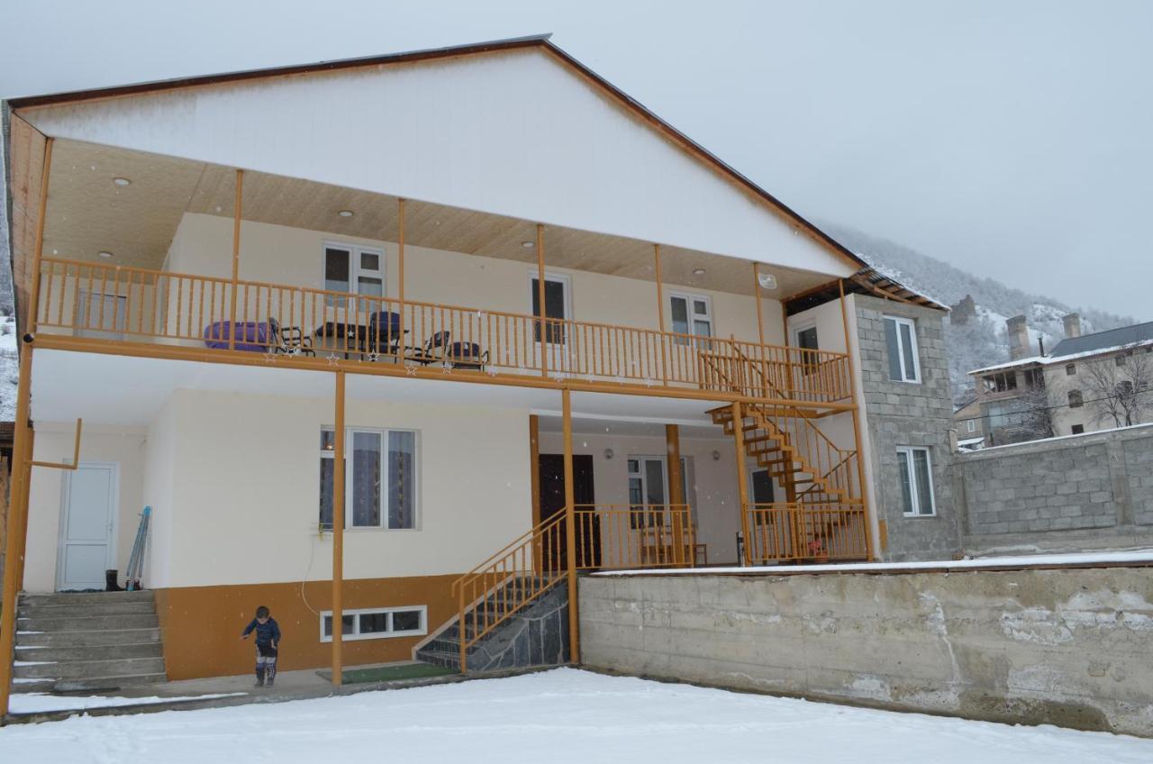 Guesthouse Qarim Mestia Kültér fotó