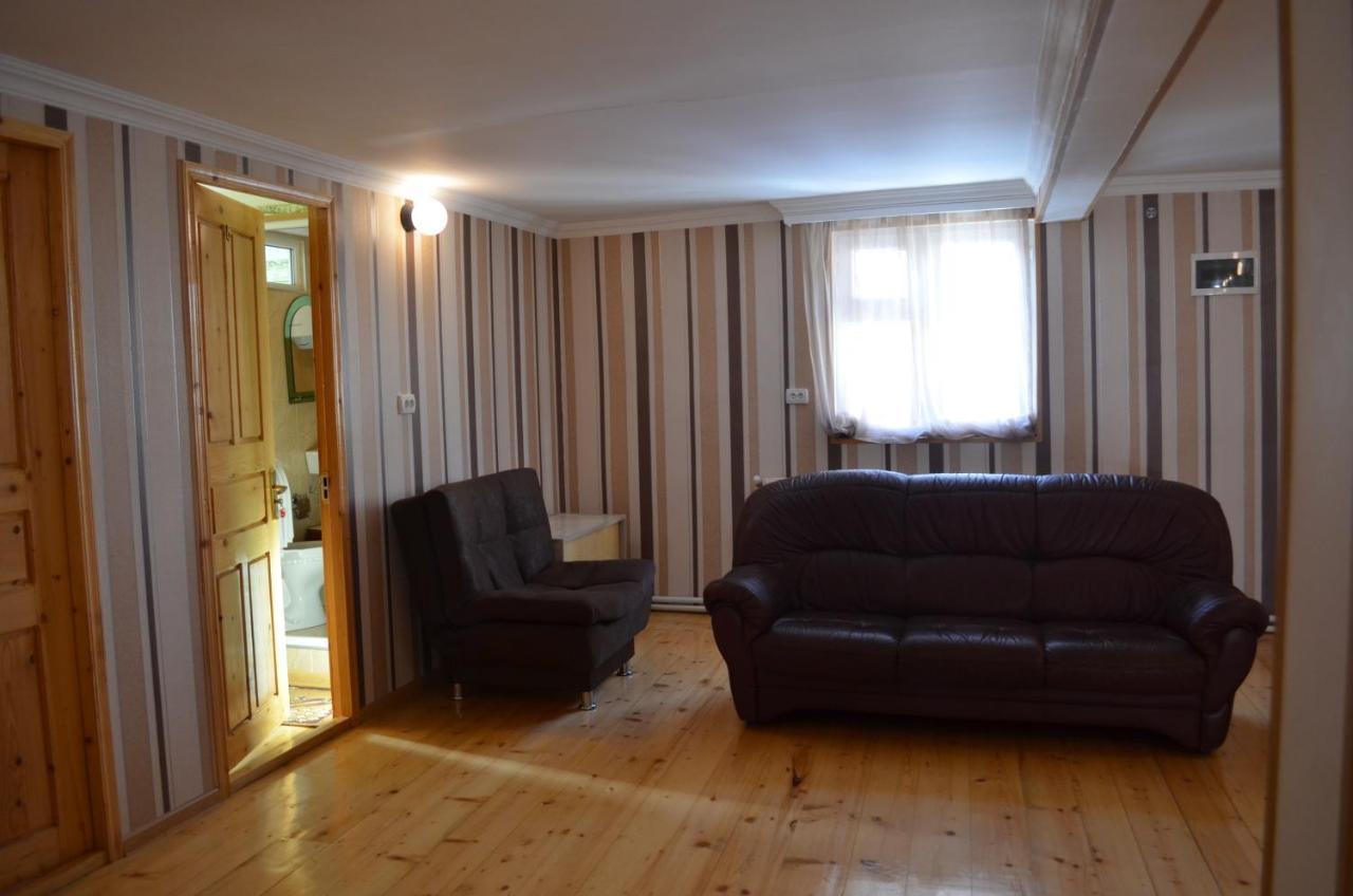 Guesthouse Qarim Mestia Kültér fotó